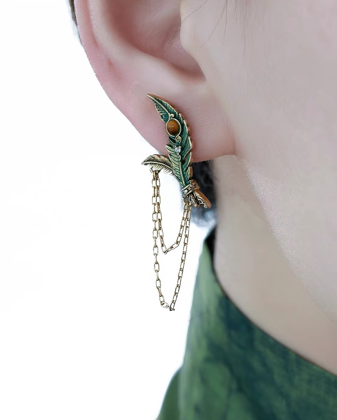 Vintage Asymmetrical Peacock Feather Chain Earrings view 5