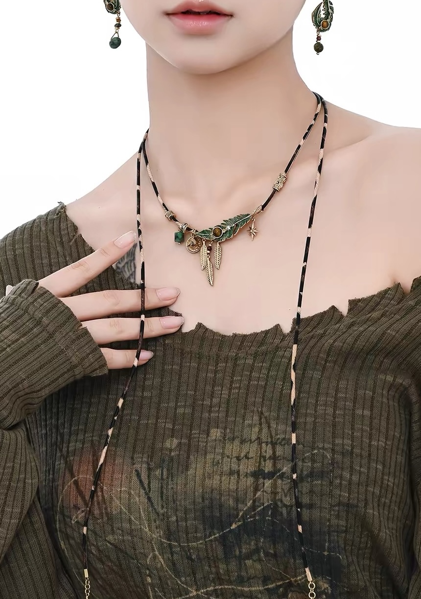 Vintage Peacock Feather Choker Leather Cord Necklace view 6