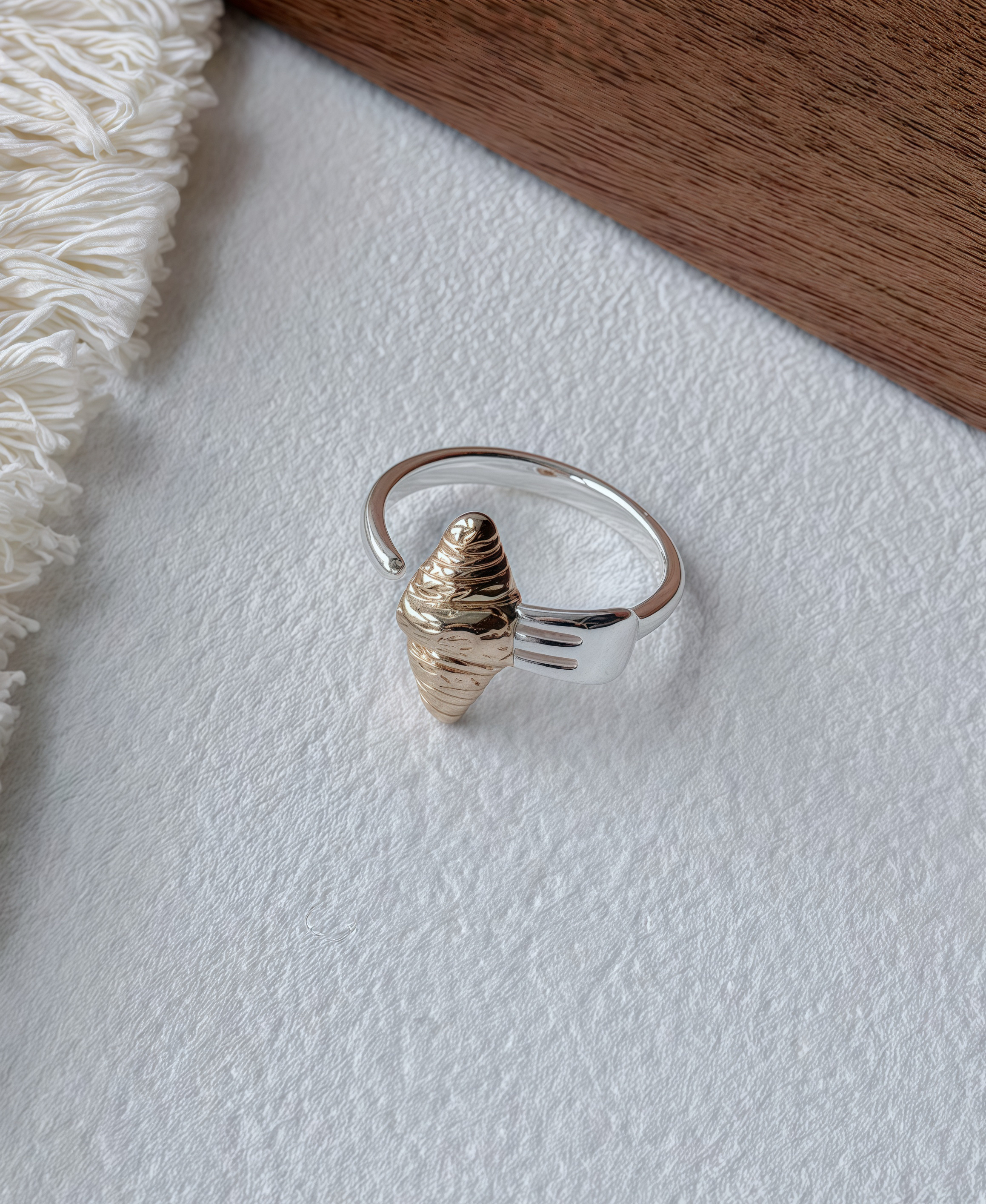 Croissant Ring - View 4