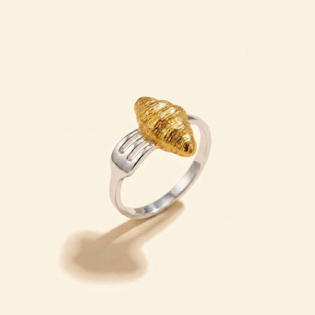Croissant Ring